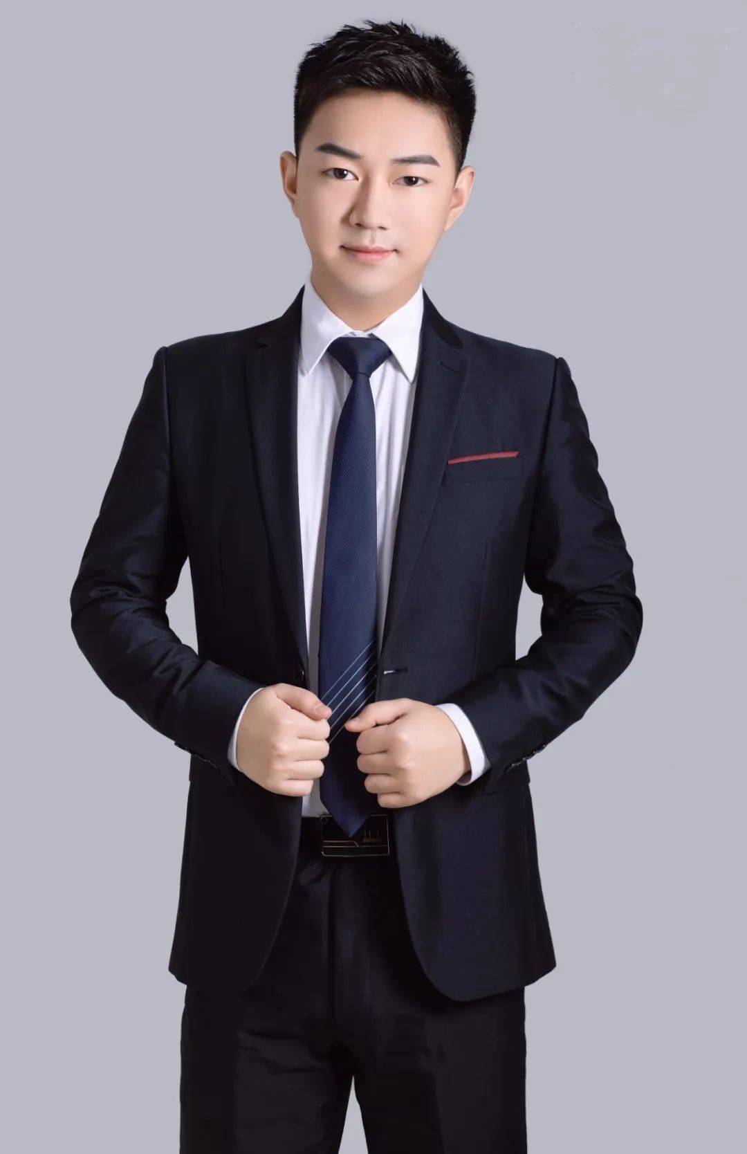 白发林 视觉与舞美负责人
